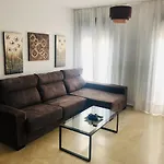 Snug Holiday Home Right In The Center Of M Laga